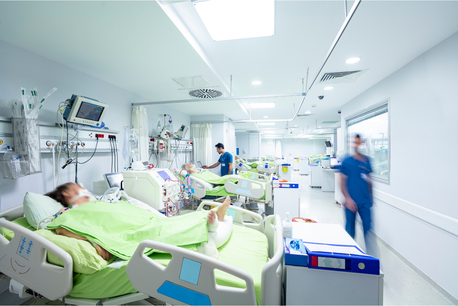 Personnel hospitalier traitant des patients COVID-19